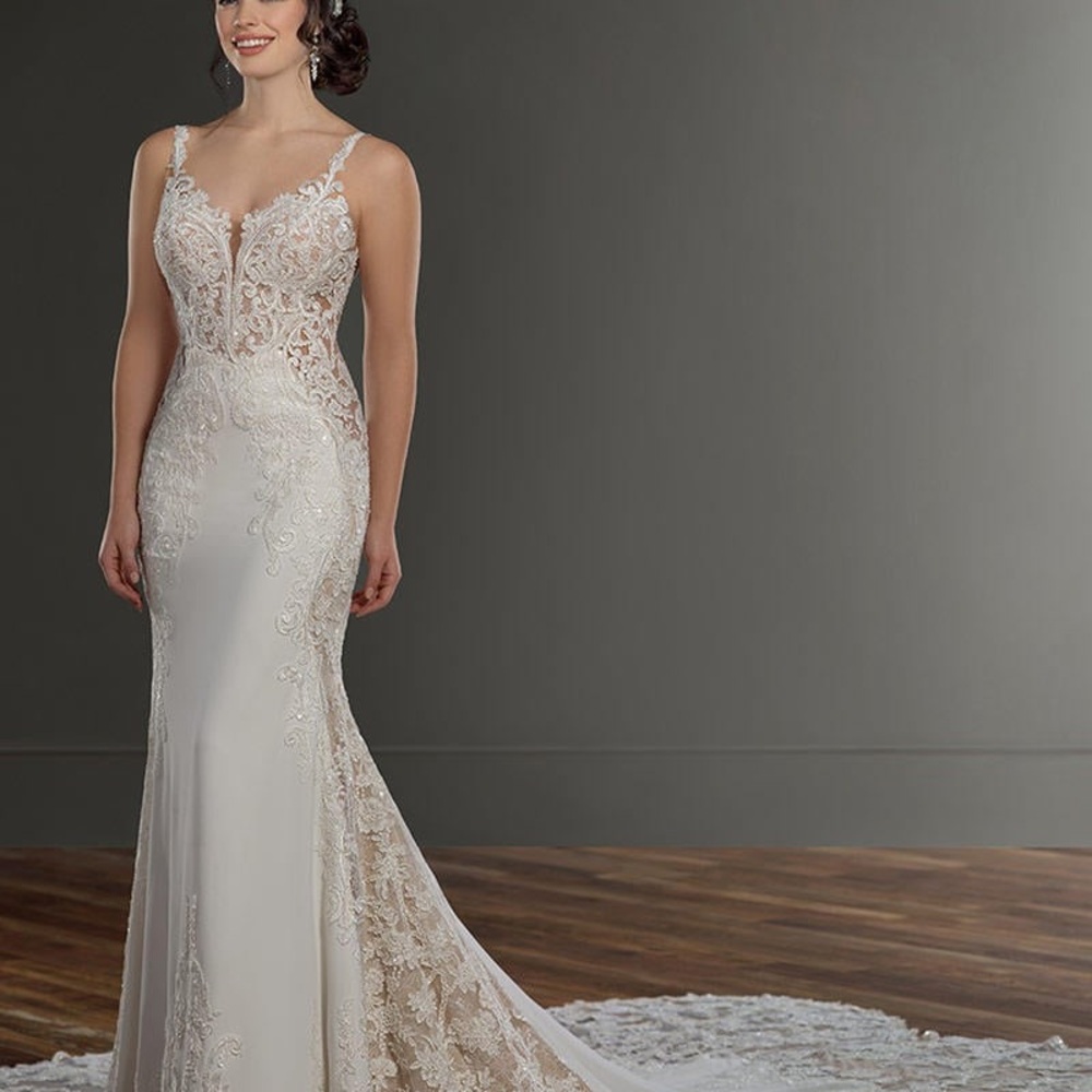 Elegant Lace Ivory Dress